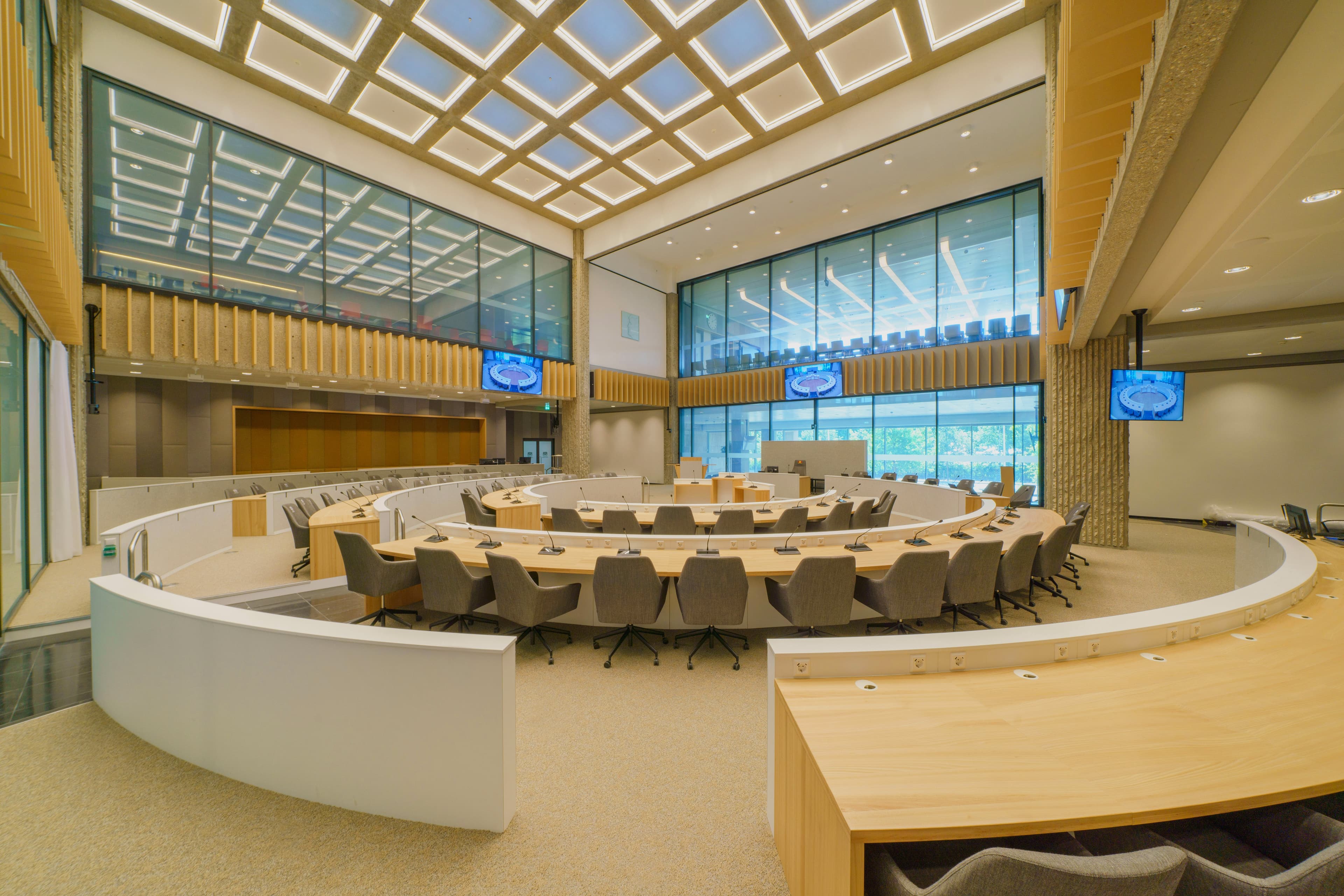 Statenzaal Provinciehuis Zuid-Holland. Foto door Remco Zwinkels